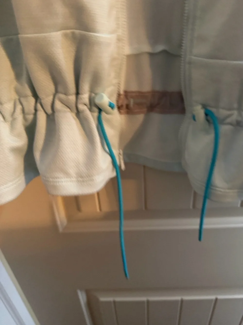 New Balance Yellow and Mint Colorblock Windbreaker new - Picture 3 of 4